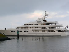 M/V ******* 76 meter (248'6") FEADship